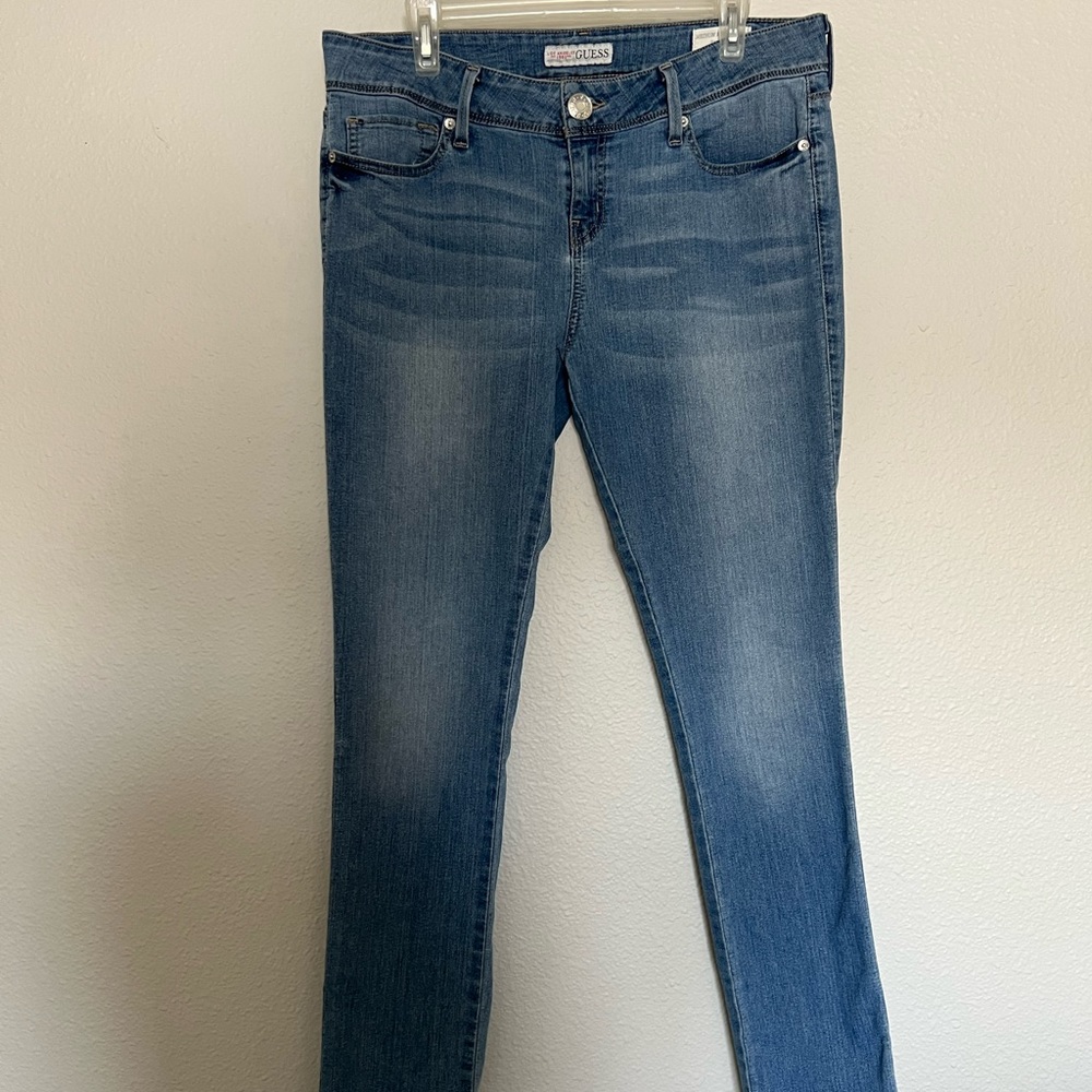 Guess Jeans- Medium Rise Skinny- Sara Fit